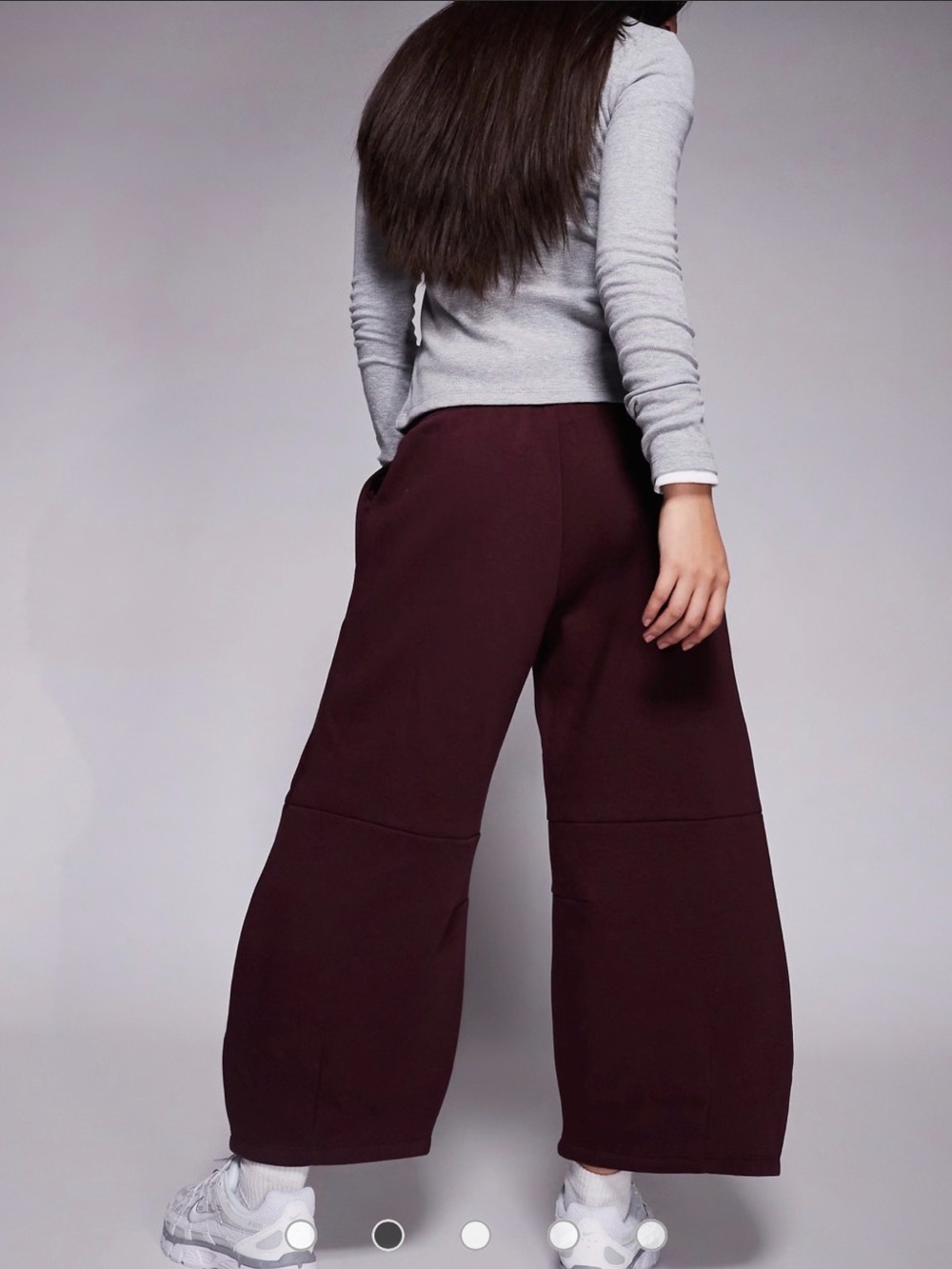 Nike Phoenix Fleece Women’s Loose Mid- Rise Barrel Pants in Burhundy-Size small - Picture 2 of 7